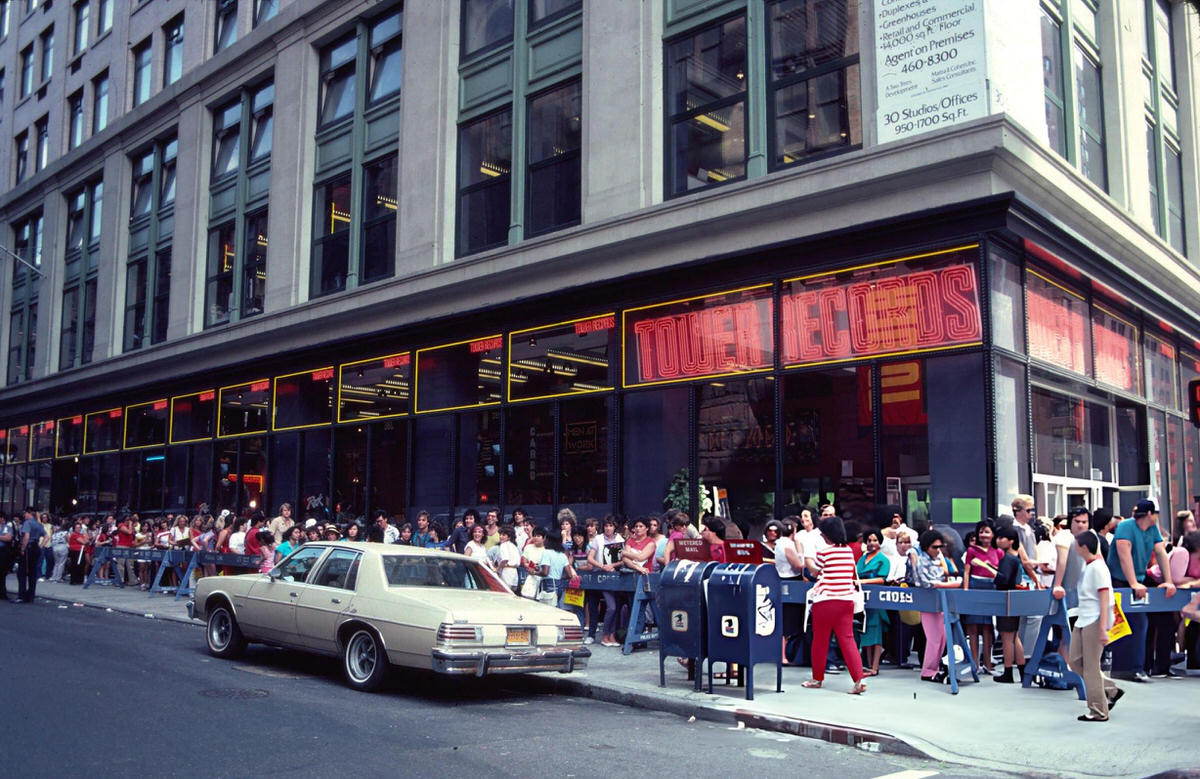 Crowds Outside Tower Records In Greenwich Village For Hall And Oates, 1983.