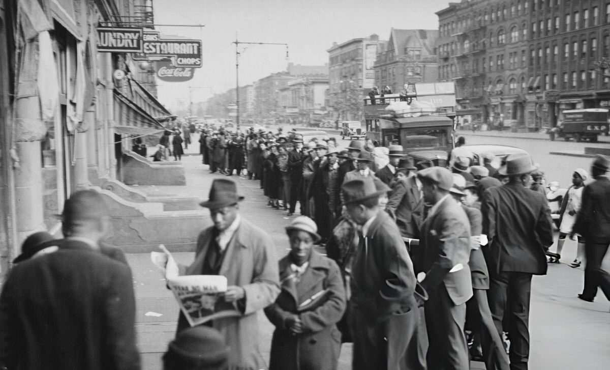 Voters Waiting In Line At A Polling Station In Harlem, 1925.