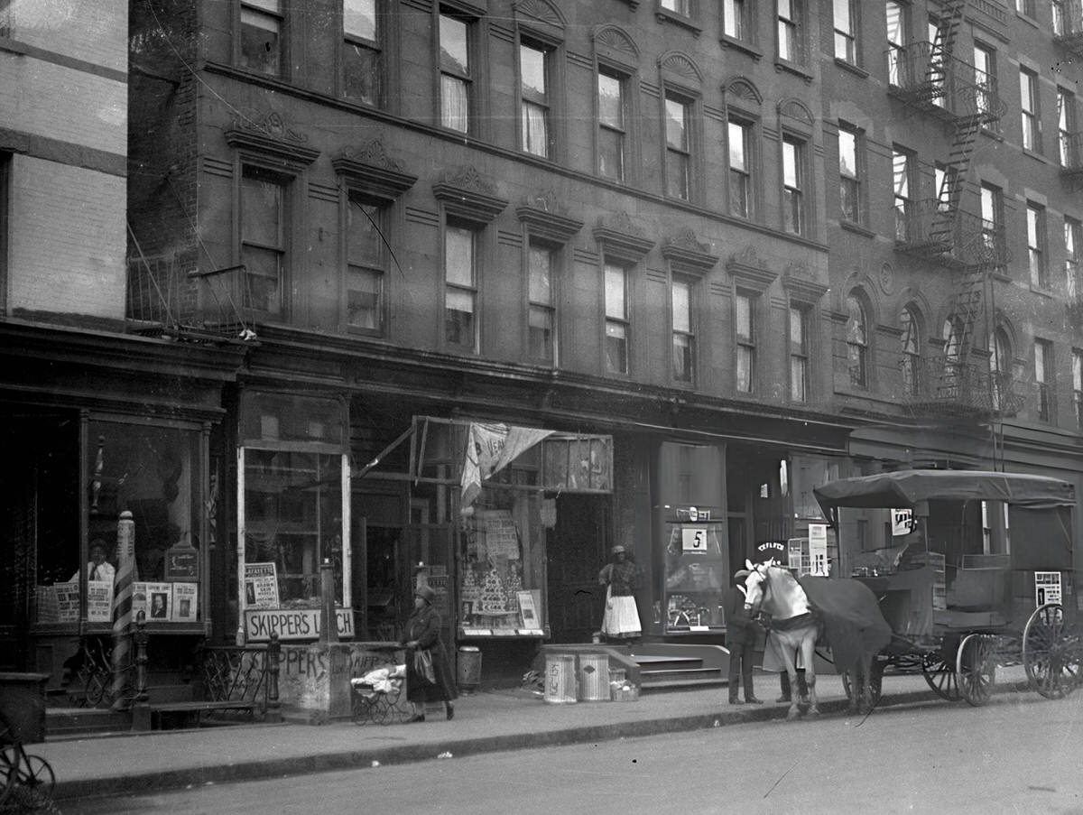 Horse And Wagon On A Harlem Street, 1920S.