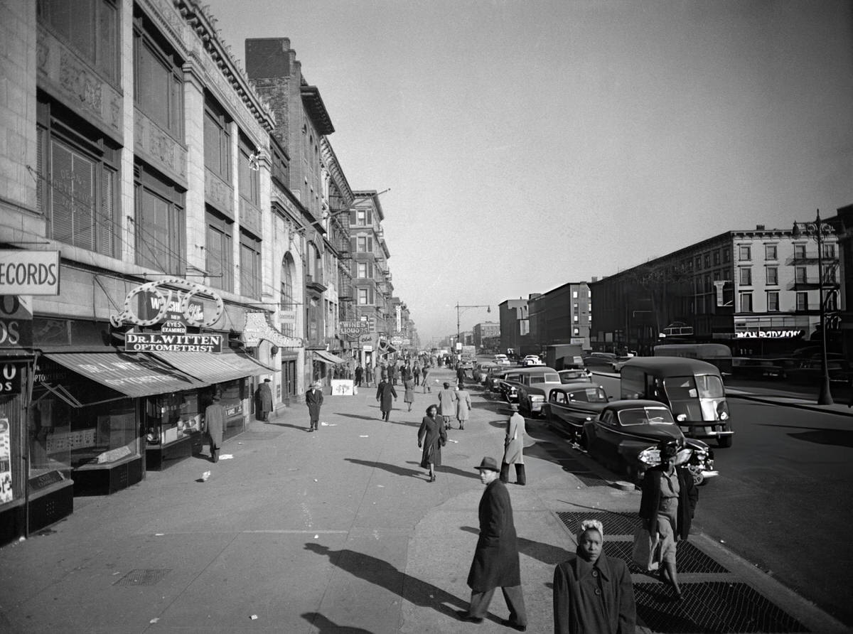 125Th Street And Lenox Avenue Looking North, Harlem.