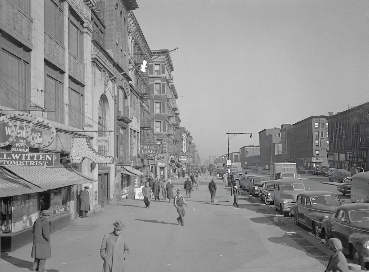 125Th Street And Lenox Avenue Looking East, Harlem, 1950.