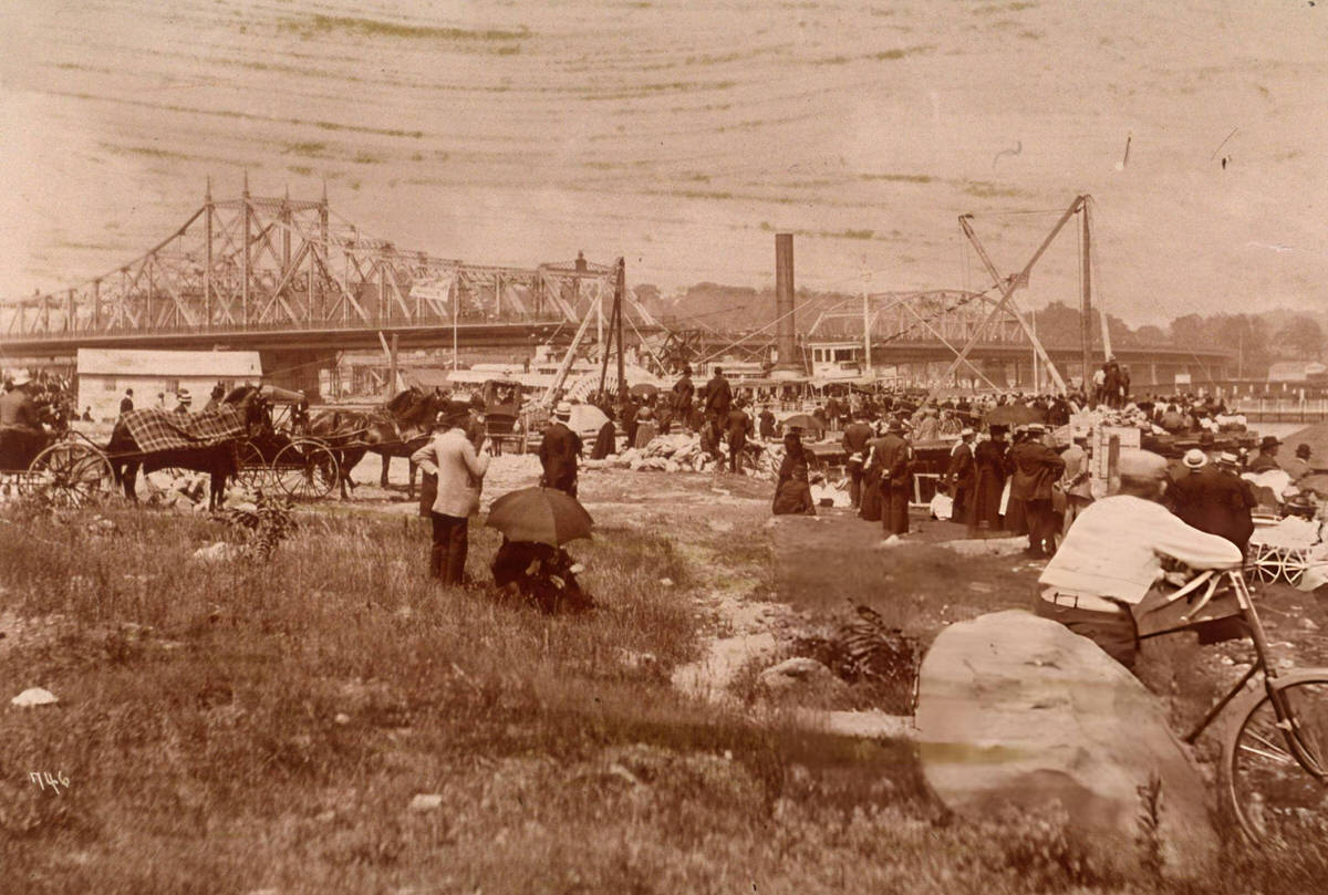 New Yorkers Near Macomb'S Dam Bridge Viewing The Opening Of The Harlem Ship Canal, 1895.