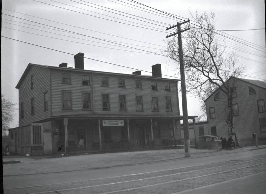 Ben Lane'S Hotel At The Southeast Corner Of Jamaica Avenue And 1St Avenue, 1922.