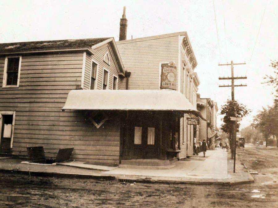 Old Blue Pump House At 88Th Avenue And 78Th Street, Woodhaven, 1922.