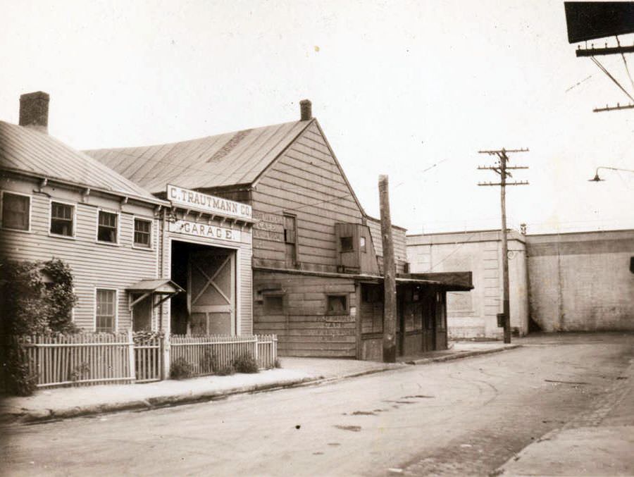 Former South Side Hotel At The Northeast Corner Of Twombly Street And Durand Street, 1922.