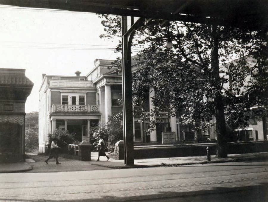 Colonial Hall On The South Side Of Jamaica Avenue, 1922.