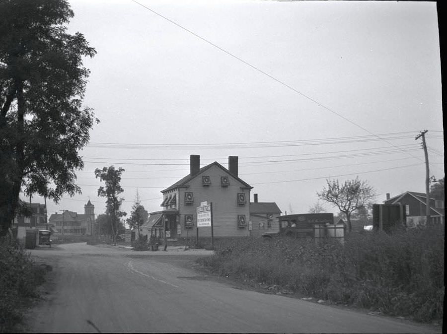 Charles Belz'S Inn At The Southwest Corner Of Farmers Avenue And Merrick Road, Springfield Manor, 1923.