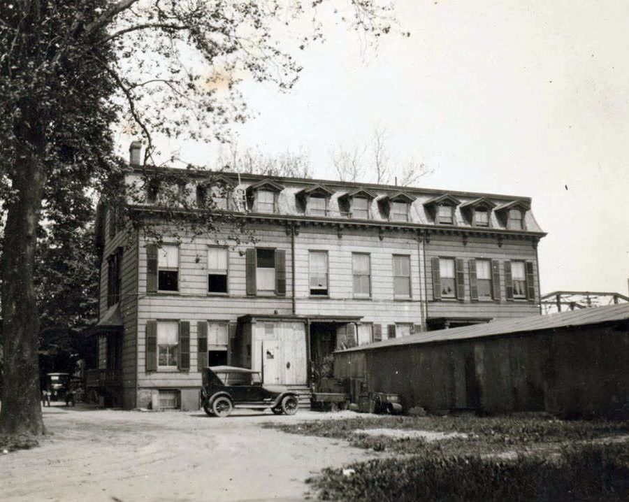 Union Hall Academy At 28 To 32 Union Hall Street, 1923.