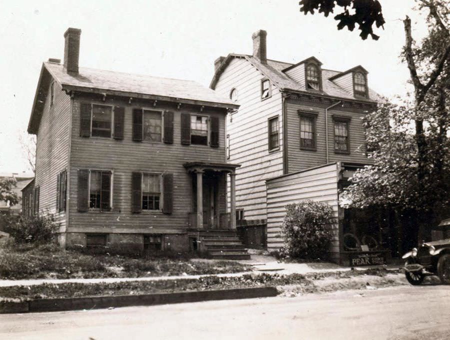 David Smith House At 32 New York Avenue, 1923.