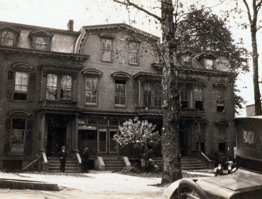 Union Hall Academy At 28 To 32 Union Hall Street, 1923.