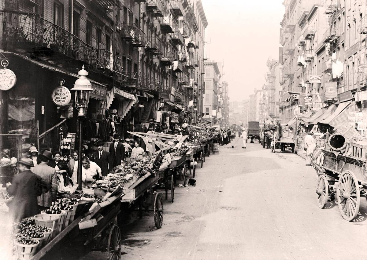 Italian Market On Mulberry Street, New York, 1900S.