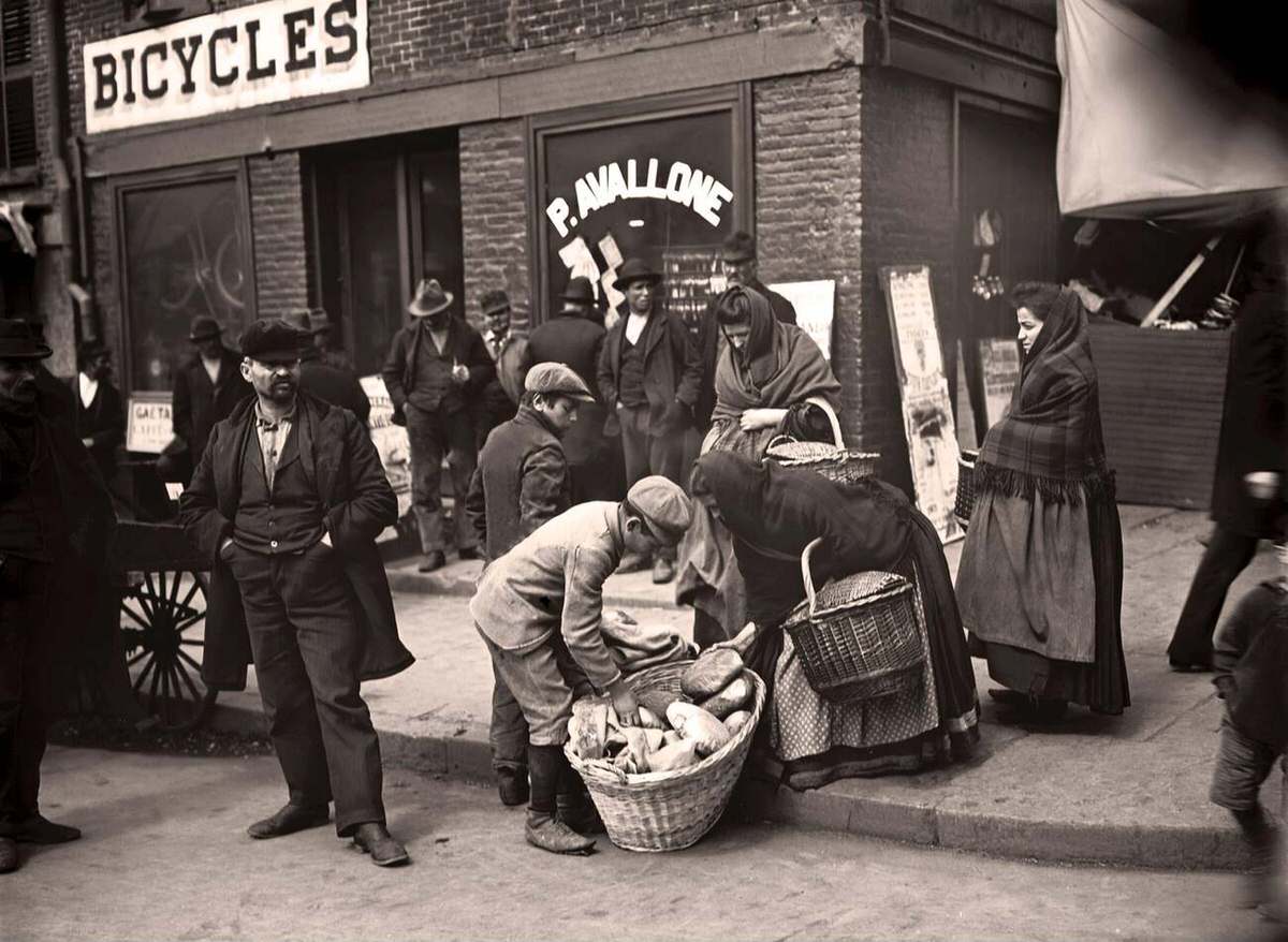 Italian Bread Peddlers On Mulberry Street, 1900.