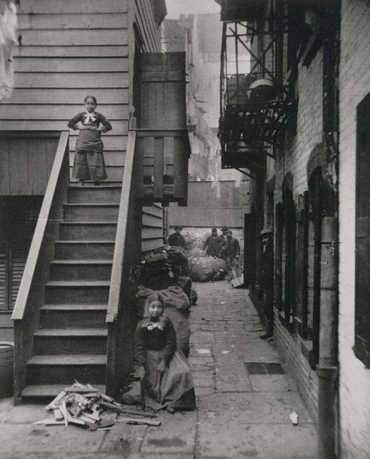 Baxter Street Alley In Mulberry Bend.