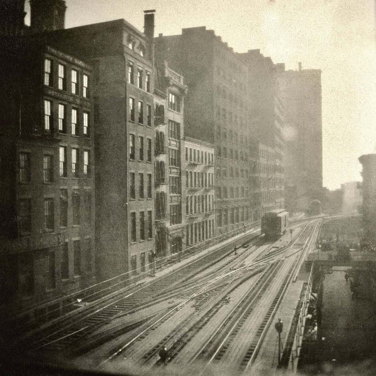 Elevated Train In Manhattan, 1900.