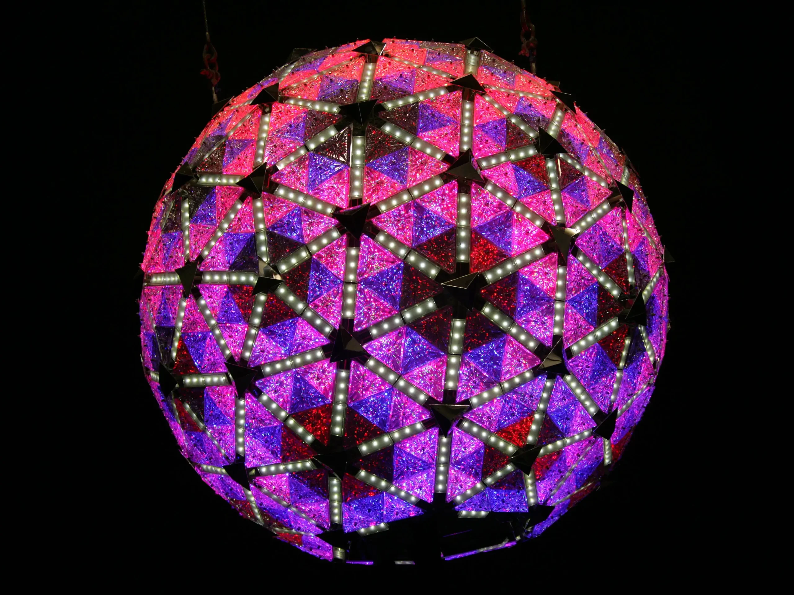 In 2007, The Ball Was Updated Again For The Celebration'S 100Th Anniversary.