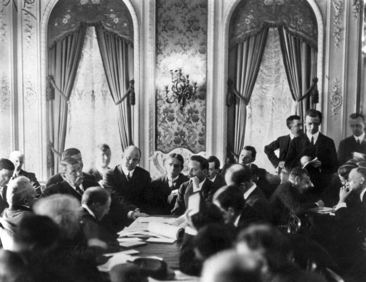 U.s. Senate Committee Investigating The Titanic Disaster At The Waldorf-Astoria Hotel, New York, 1912.