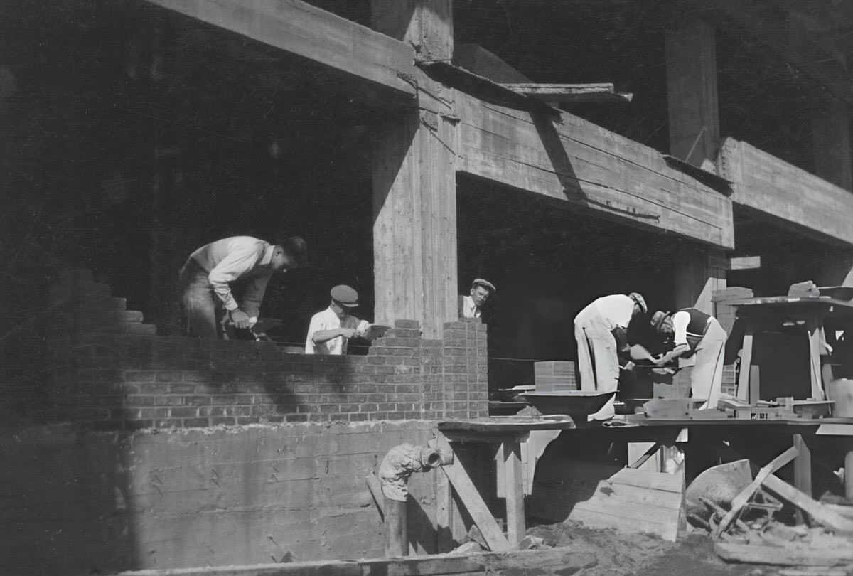 Workers During The Construction Of Radio City Music Hall, New York, 1929.