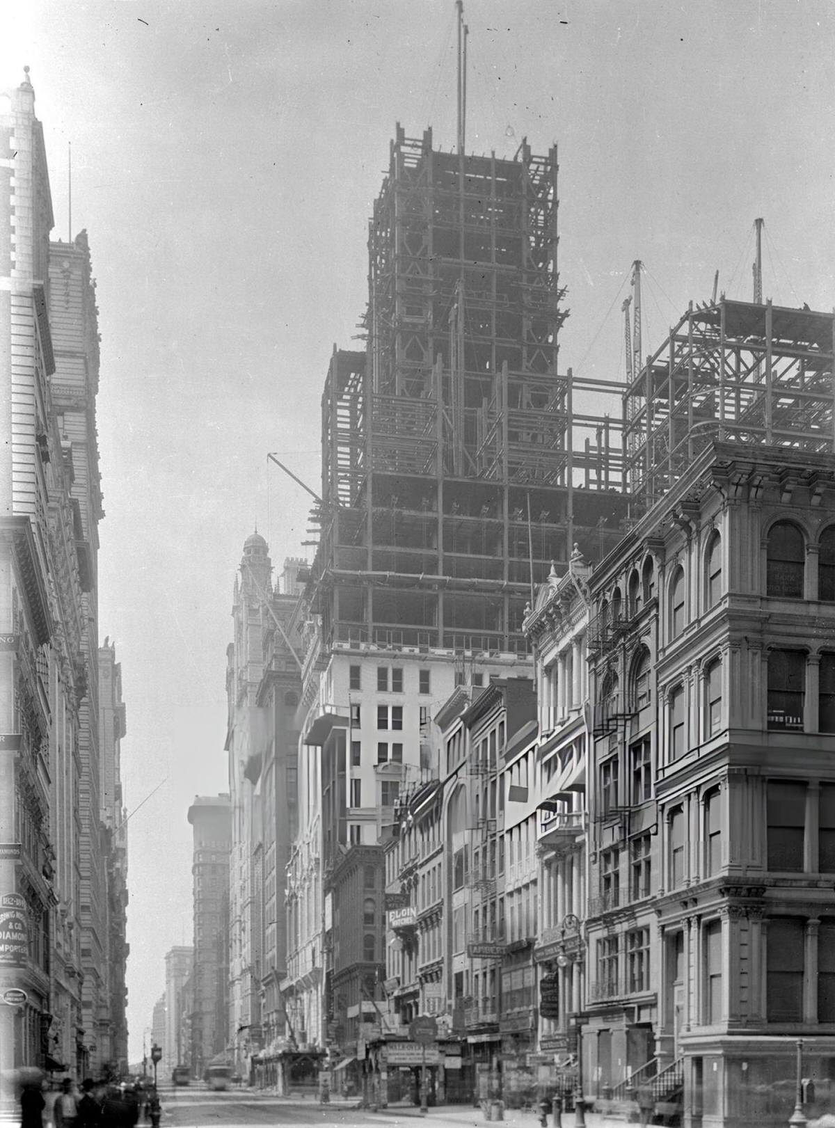 Singer Building Under Construction At 149 Broadway, New York, 1907.