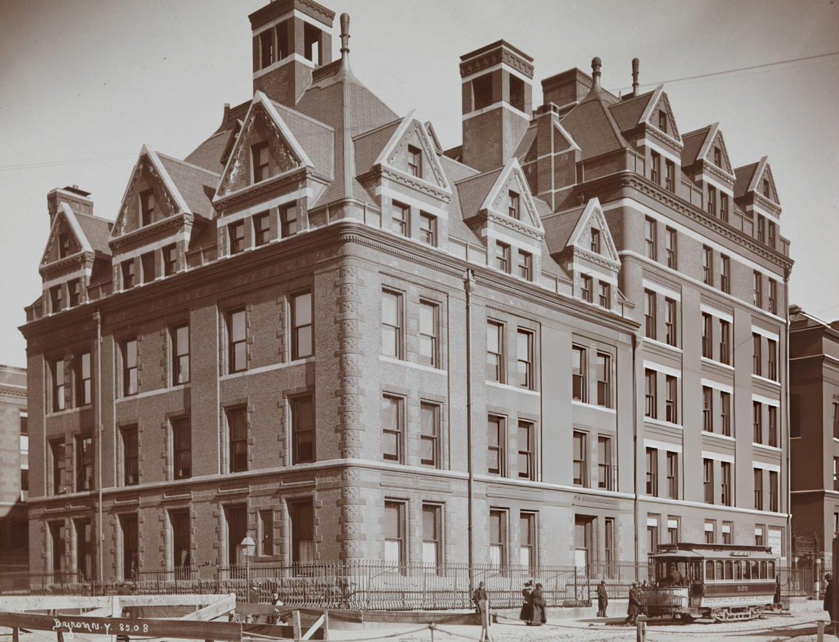 Sloane Maternity Hospital, New York, 1890S.