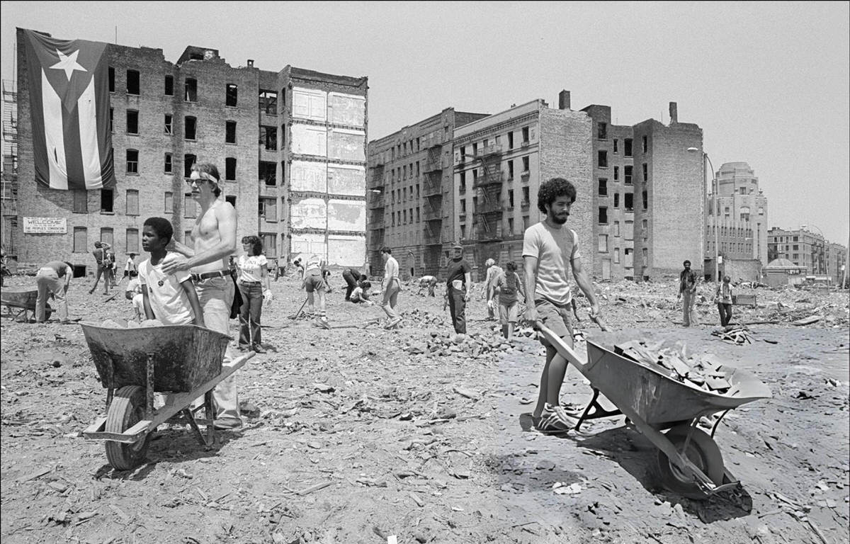 Members Of The People'S Convention Cleaning Up The Charlotte Street Site, South Bronx, 1980.