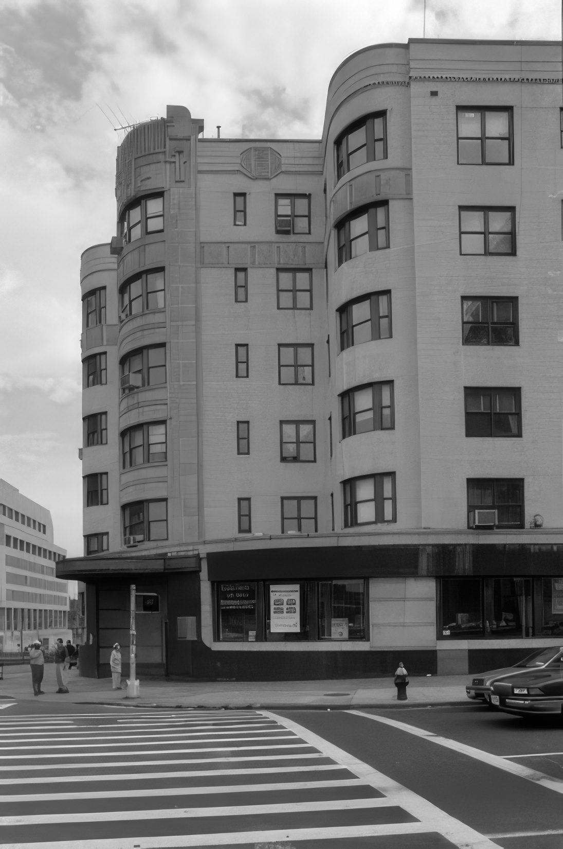 888 Grand Concourse, 1990S