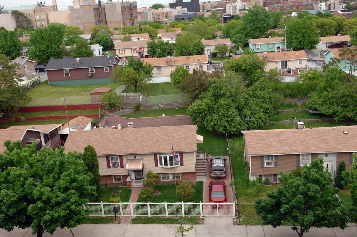 Affordable Housing In The Melrose Neighborhood, Bronx, 2007.