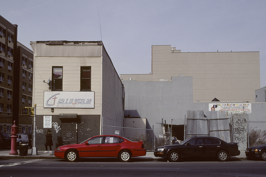 3339 Third Avenue, South Bronx, 2009.