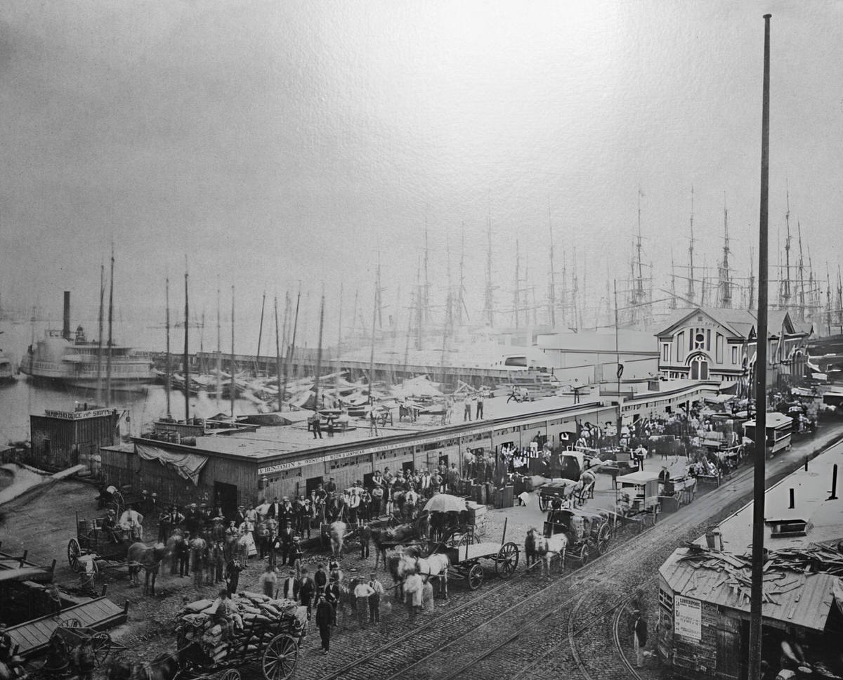 Fulton Ferry Terminal, Pier 17, And The Fulton Fish Market On South Street, Lower Manhattan, 1900.