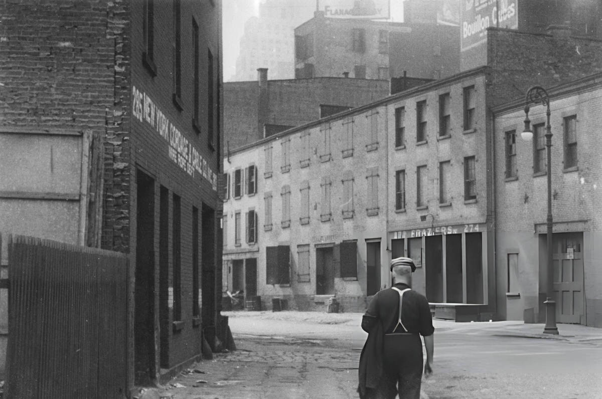South Street Featuring The New York Cordage And Cable Co. And Fraziers Inc., New York, 1929.