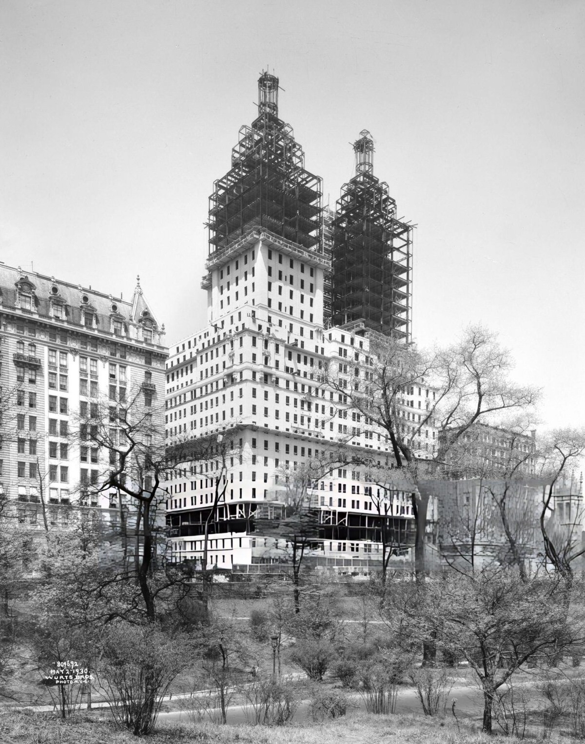 Construction Of The San Remo Towers At 145-146 Central Park West, 1930.