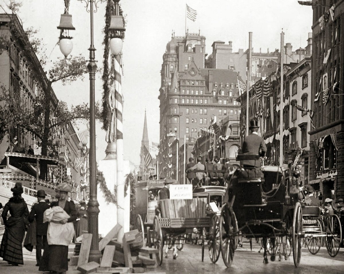 Street Scene, New York, 1890.
