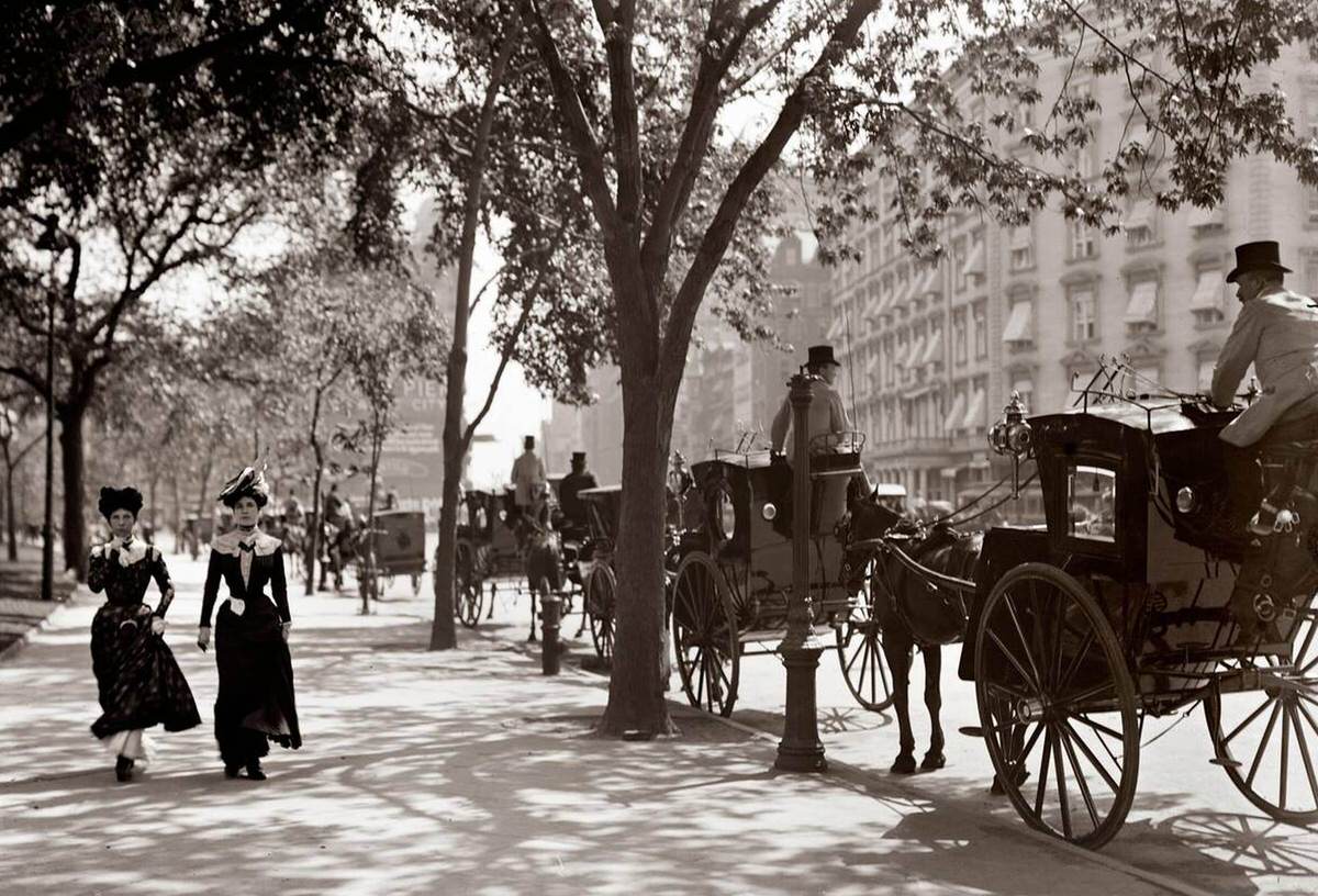 Horse-Drawn Cab Stand And Pedestrians At Madison Square, New York, 1900.