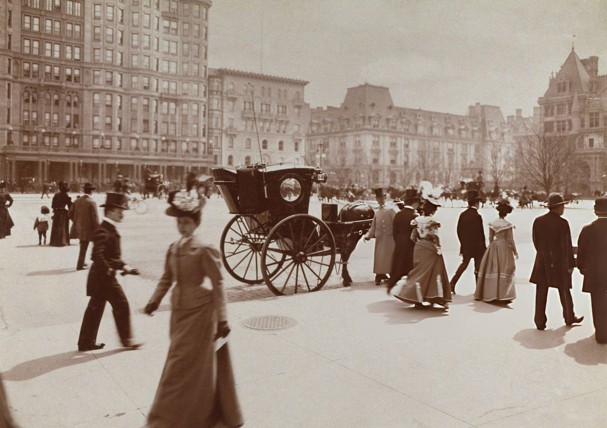 Pedestrians And A Horse-Drawn Carriage In Front Of The Plaza Hotel On Fifth Avenue, New York, 1898.