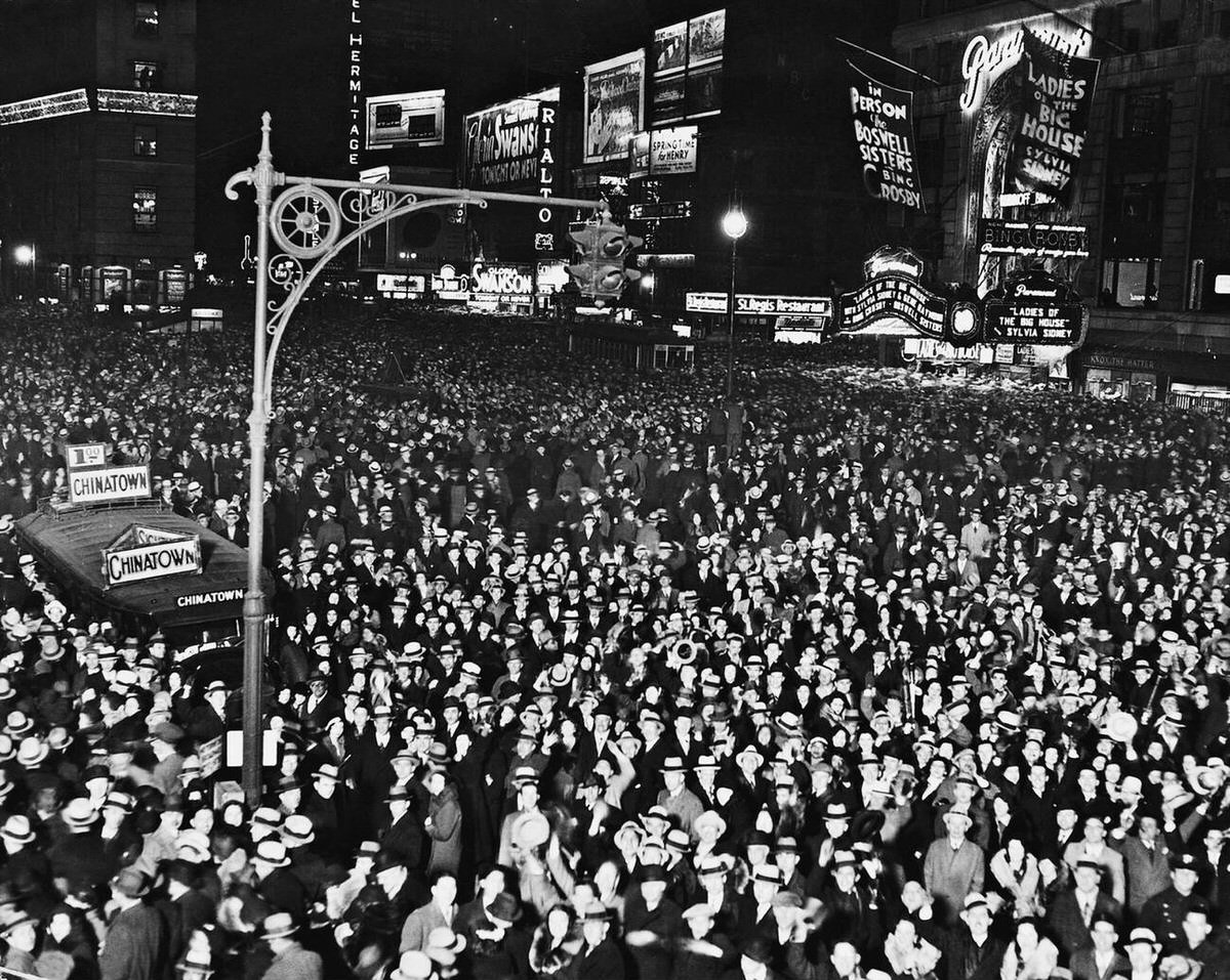 New Year'S Eve Celebration On Broadway, New York, 1932.