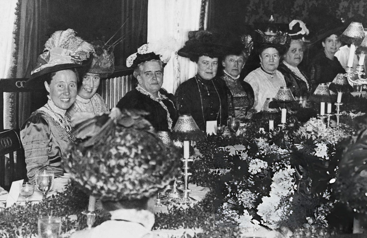 Anna Howard Shaw And Alva Belmont Attending A Dinner In Support Of Striking Triangle Shirtwaist Factory Workers, New York, 1910.