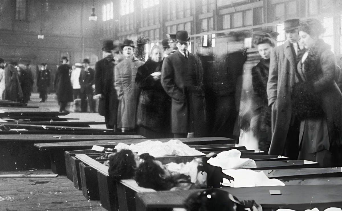 People Lining Up To Identify The Bodies Of The 146 Workers Killed In The Triangle Shirtwaist Company Fire, New York, 1911.