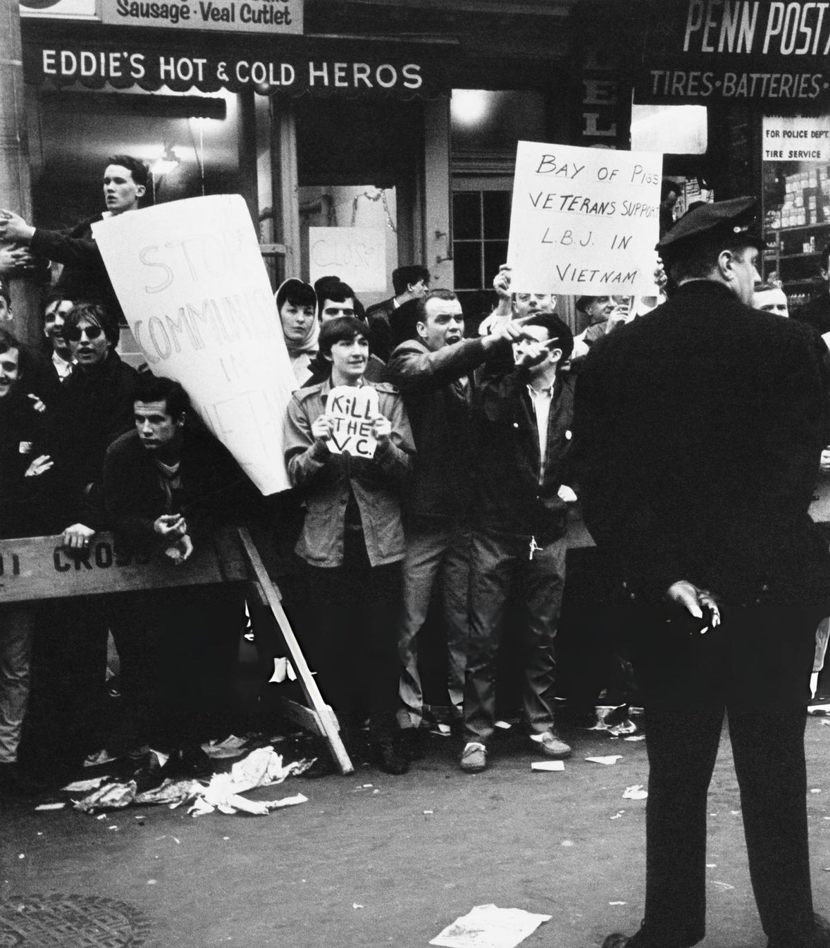 Counter-Demonstrators Supporting The Vietnam War At The Fifth Avenue Peace Parade, New York, 1967.