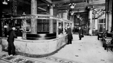Old Waldorf-Astoria