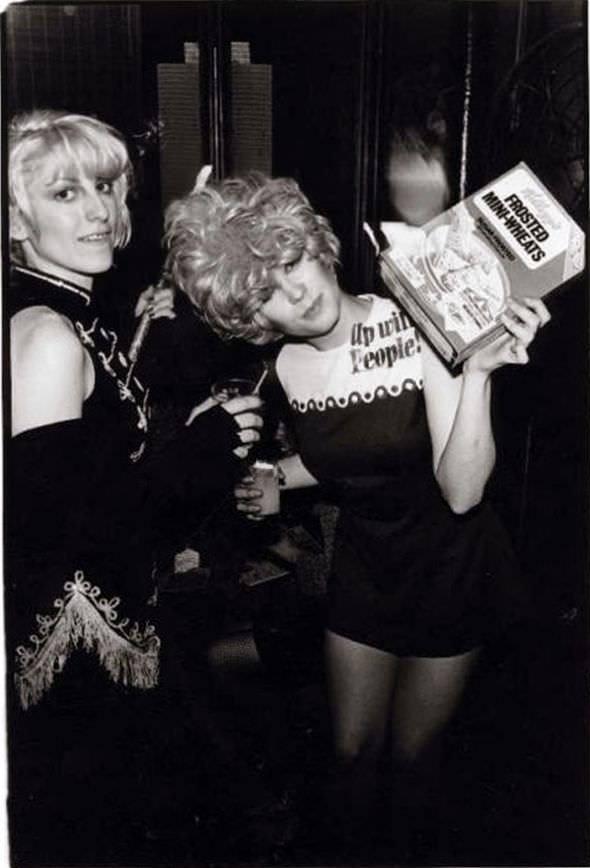 Ann Magnuson And Deb O'Nair At &Amp;Quot;Frosted Mini Prom&Amp;Quot;