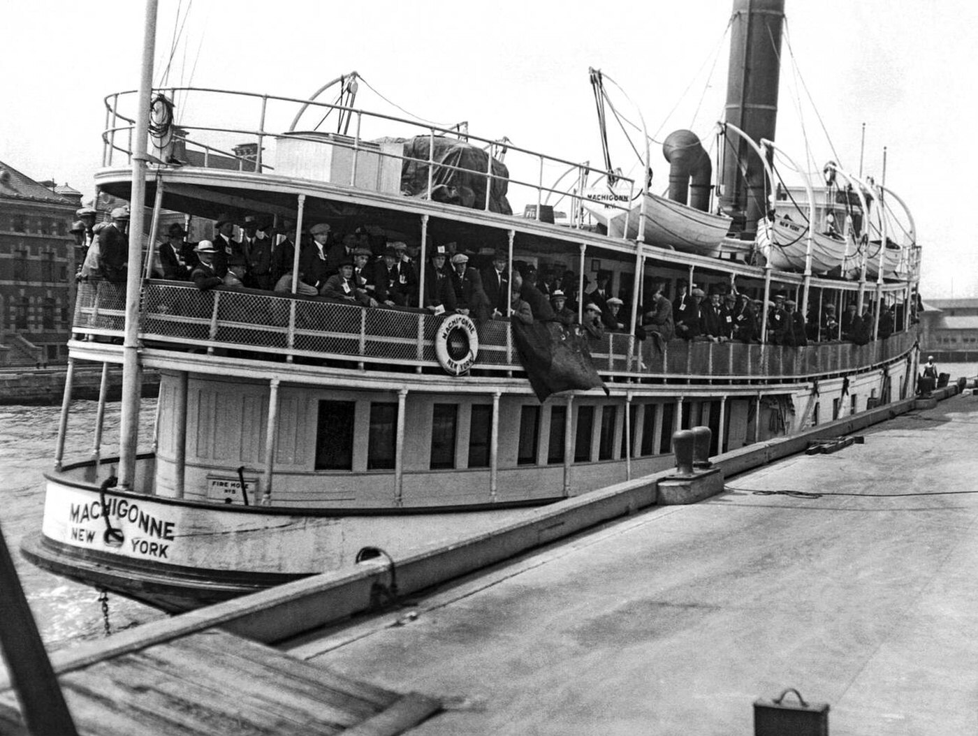 Immigrants Arriving At Ellis Island Aboard The Tender Machigonne, 1923