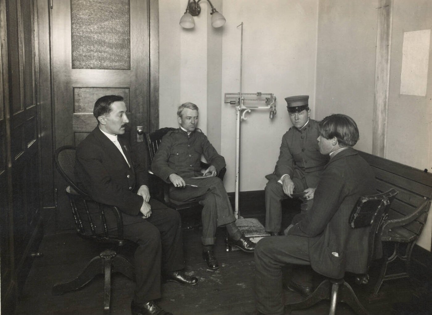 Private Interview Between A Young Immigrant And An Ellis Island Official, 1902