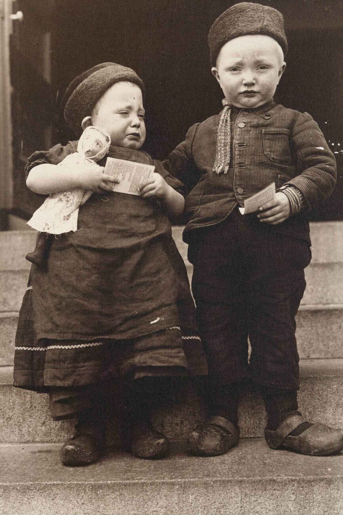 Dutch Children At Ellis Island, 1902