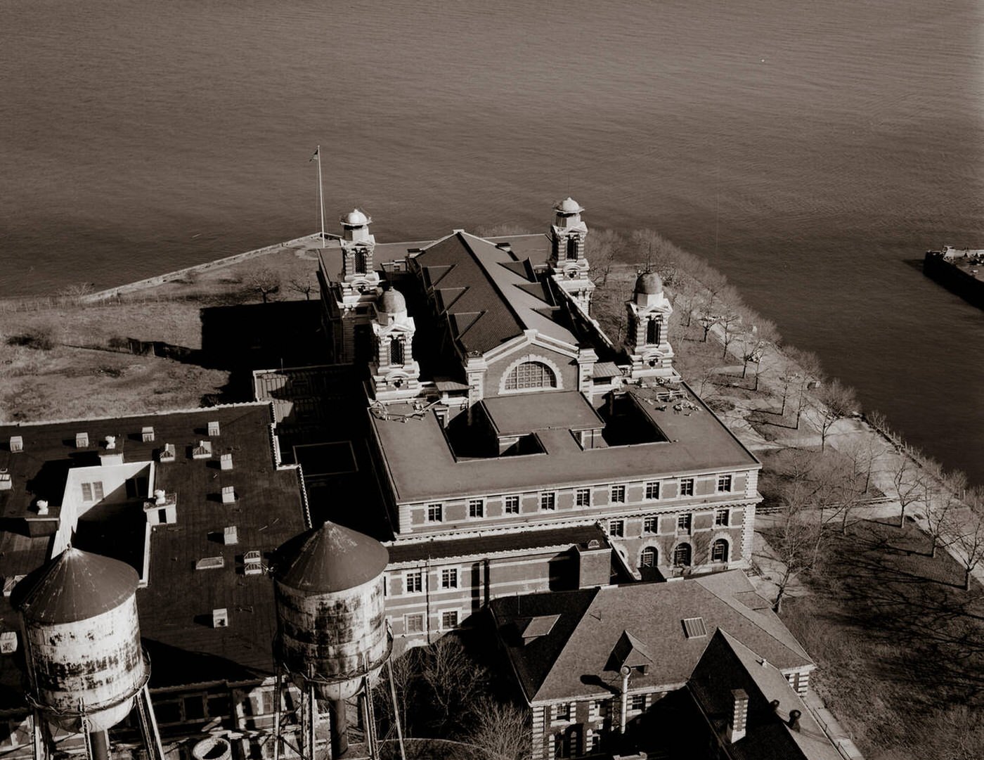 Immigrants Arriving At Ellis Island, 1910