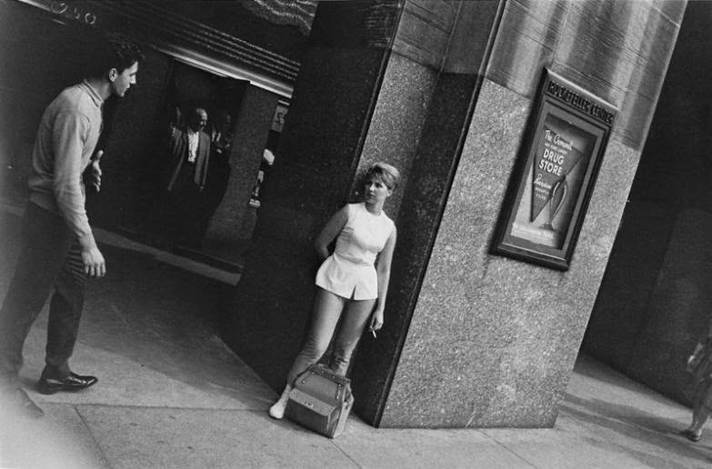 The Women Of New York City From The 60S And 70S Through Garry Winogrand’s Provocative Lens