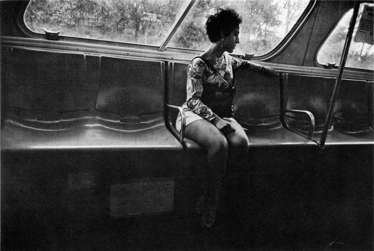 The Women Of New York City From The 60S And 70S Through Garry Winogrand’s Provocative Lens